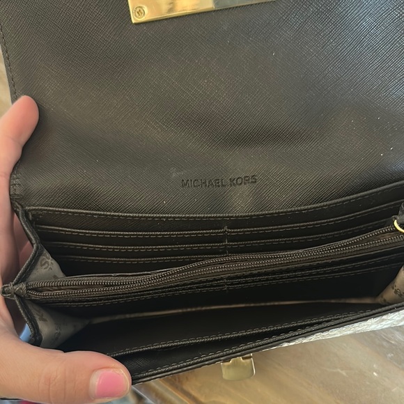 Michael Kors Gray Snake Print Wallet - Picture 2 of 2